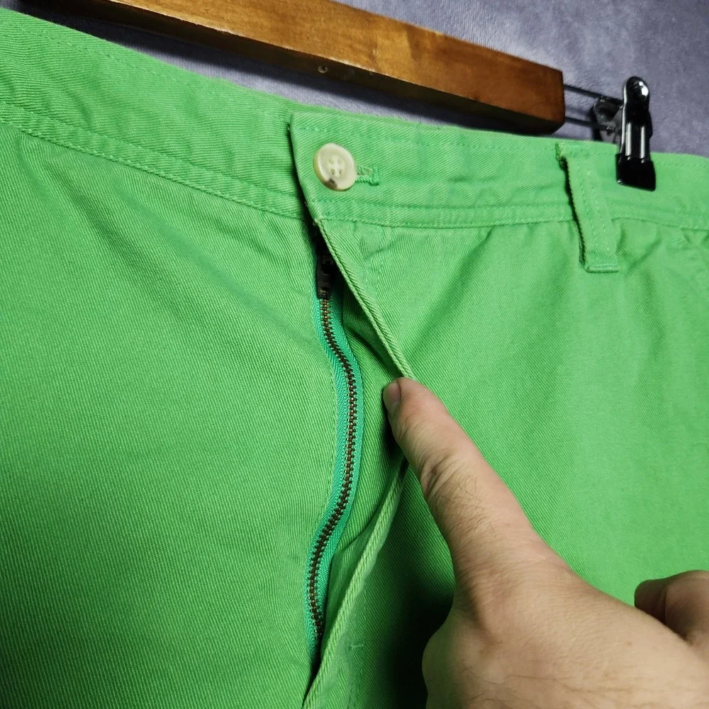 Izod Saltwater Mens Green Cotton Chino Shorts Size 38 Summer Casual